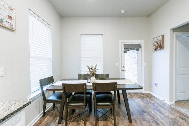 Building Photo - Beautiful 3-Bed, 2-Bath Home In Frenship!
