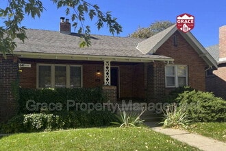 Building Photo - 343 S Clarkson St