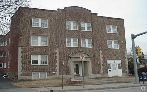 Primary Photo - Marlyn Apartments