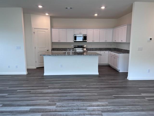 Building Photo - 130 Rubrum Rd