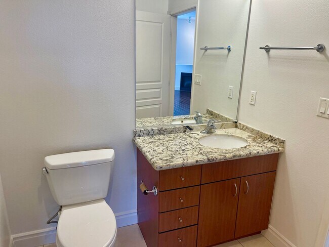 Building Photo - Live in the Heart of Little Italy at La Vita — 1 Bed / 1 Bath Condo with Parking, Laundry & Resor...