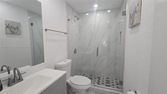 Building Photo - 6100 W 26th Ct