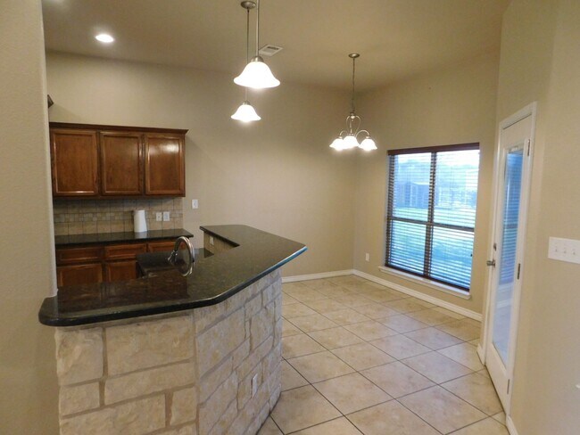 Building Photo - 244 Ariana Ct