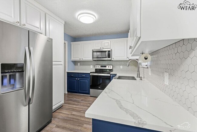 Building Photo - 1 McNabb Cir
