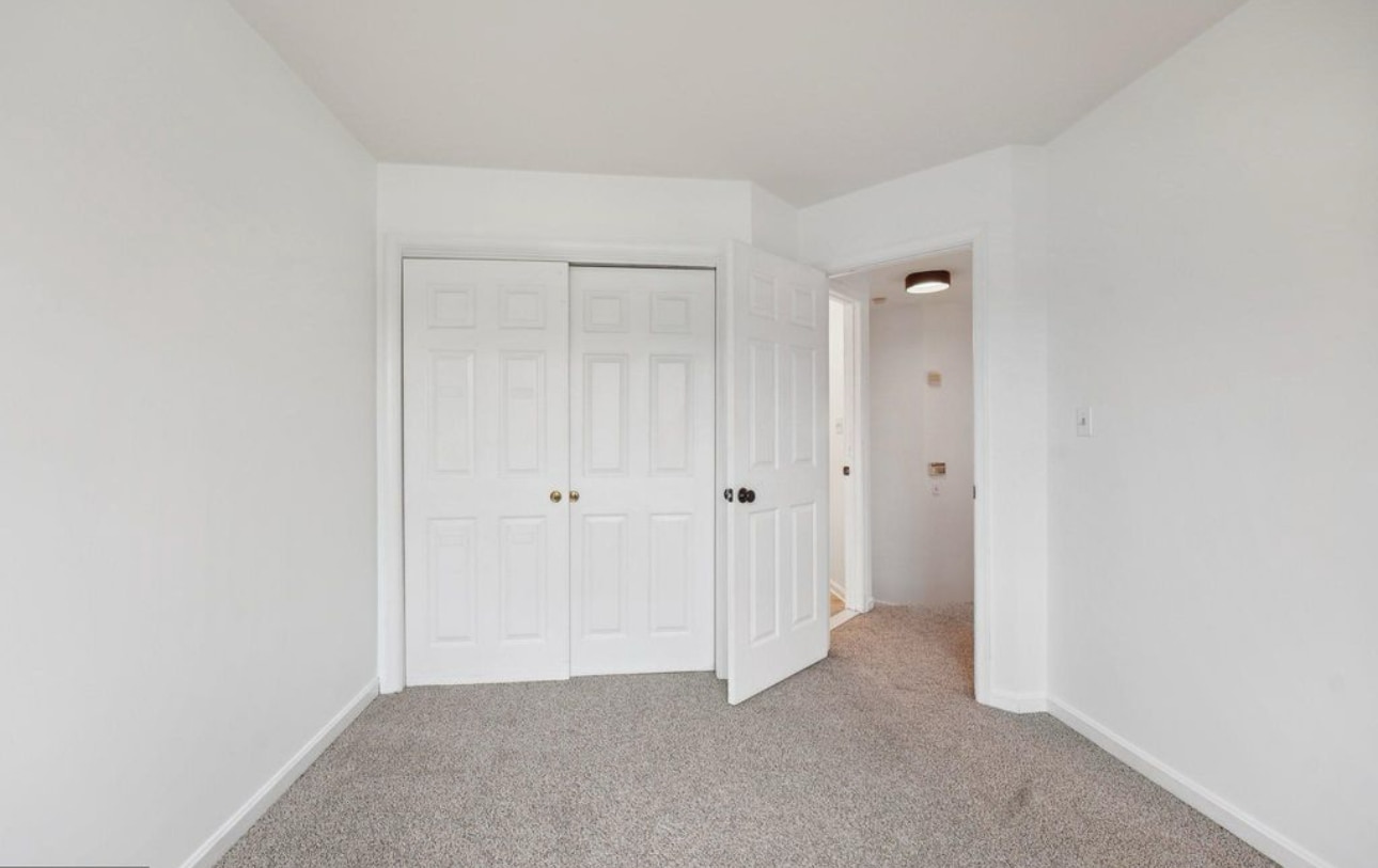 Building Photo - 7813 Flager Cir