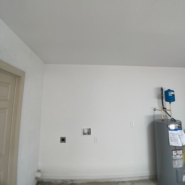 Building Photo - BEAUTIFUL AND BRAN NEW 3BR/2BA home in Ocala!!