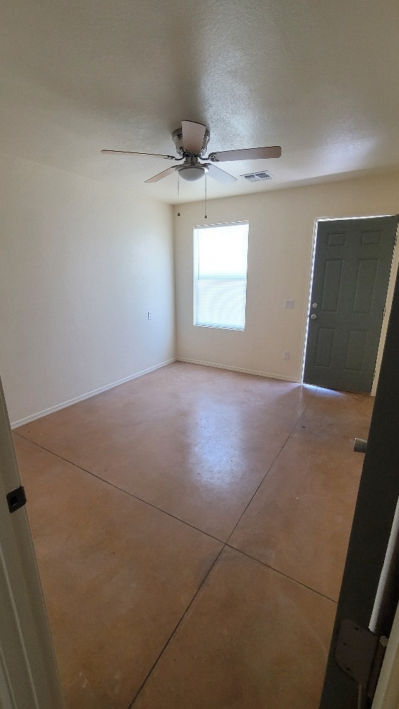 Building Photo - 1490 Tonto Dr