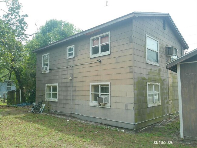 Building Photo - 808 S Central Ave