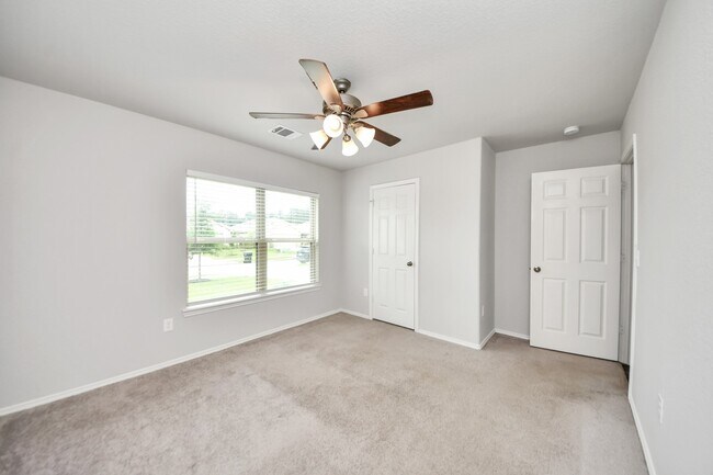 Building Photo - 20715 Southern Wds Blvd