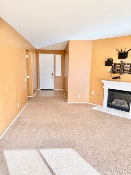 Building Photo - 1844 Paradise Way