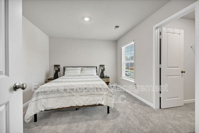 Building Photo - 706 Common Widgeon Wy