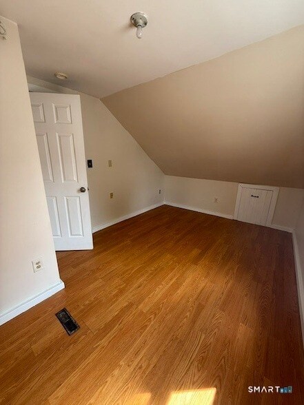 Building Photo - 34 Homeside Ave