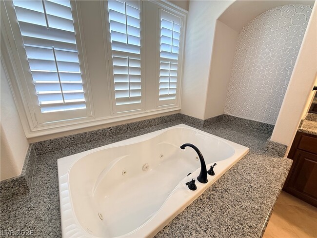 Building Photo - 464 Via Palermo Dr