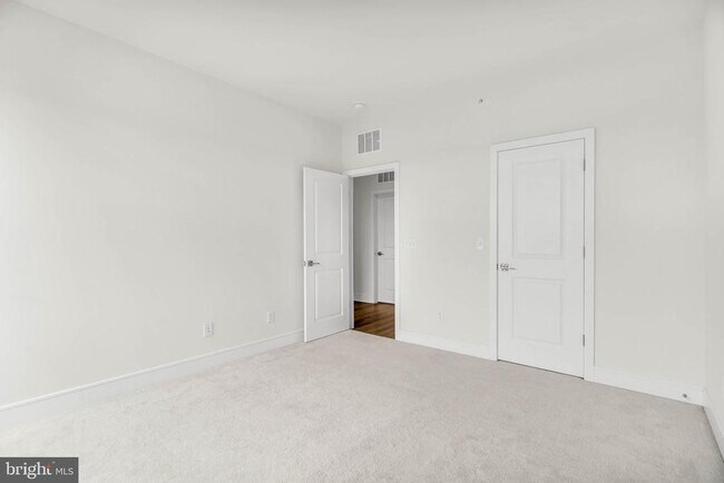 Building Photo - 21807 Croxley Ter