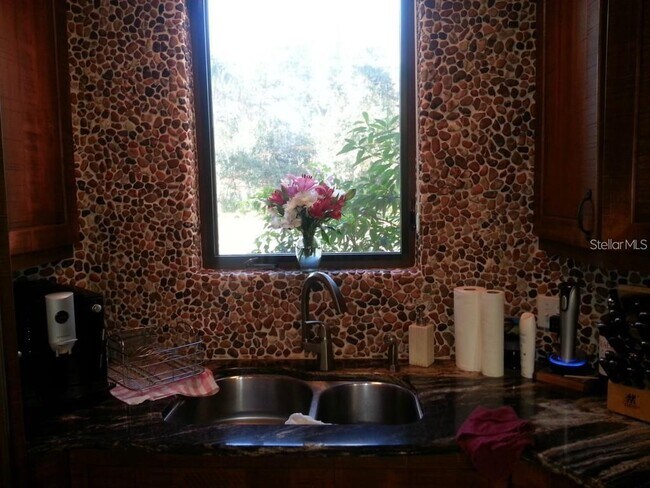 Building Photo - 1953 Freedom Dr