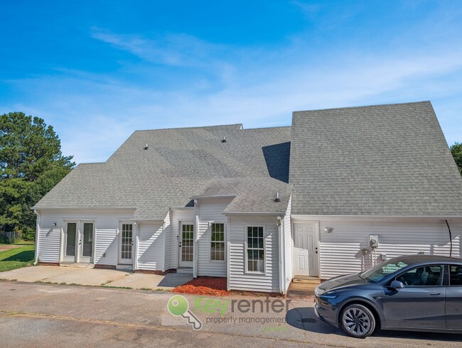 Building Photo - Spacious 3 Bedroom Home with Upstairs Bonus Room on a Secure, Fully Fenced Lot – Just 15 Minutes ...