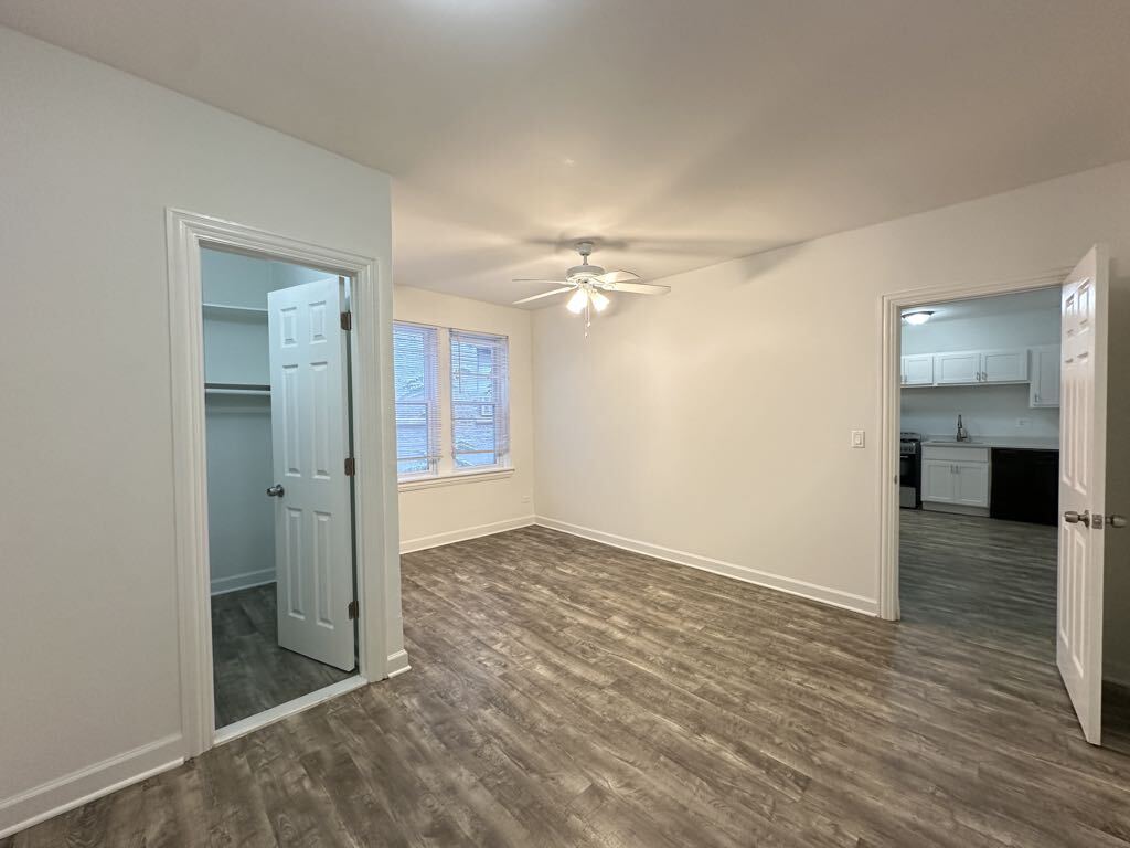 Building Photo - 5710 N Winthrop Ave