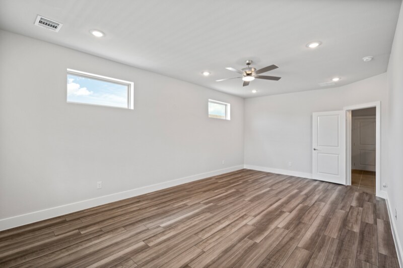 Building Photo - 8115 Bromley Dr