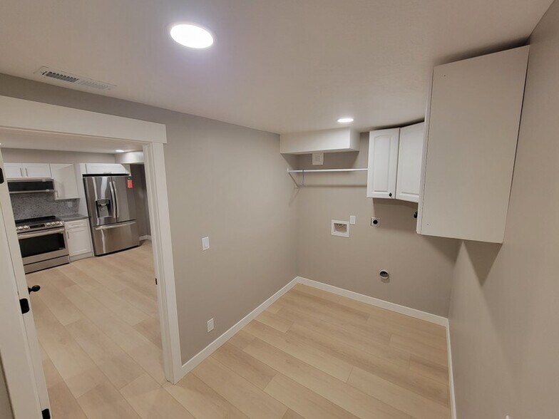 Building Photo - 6414 S Joma St