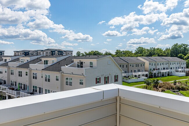 Building Photo - 13424 Waterford Hills Blvd