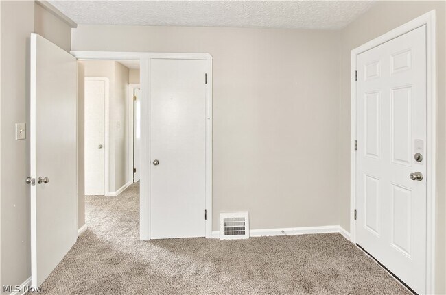 Building Photo - 2808 Portman Ave