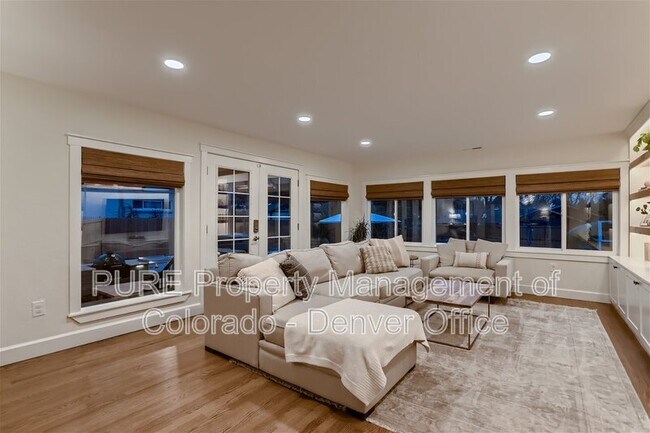 Building Photo - 787 Crescent Ln