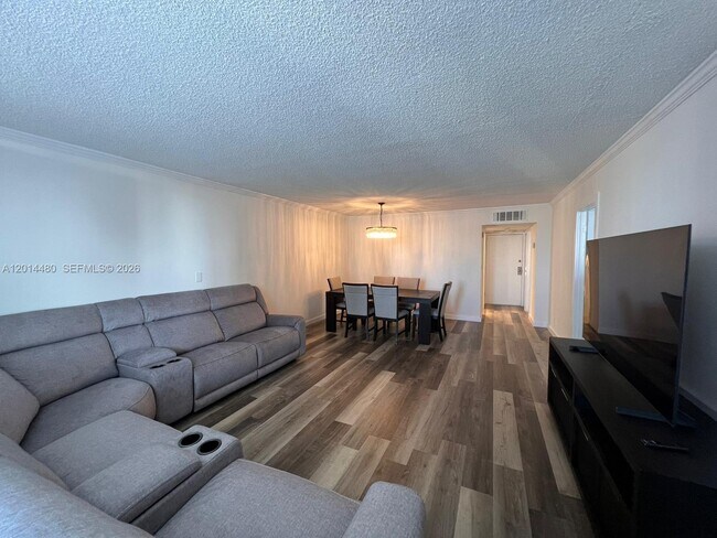 Building Photo - 3800 S Ocean Dr
