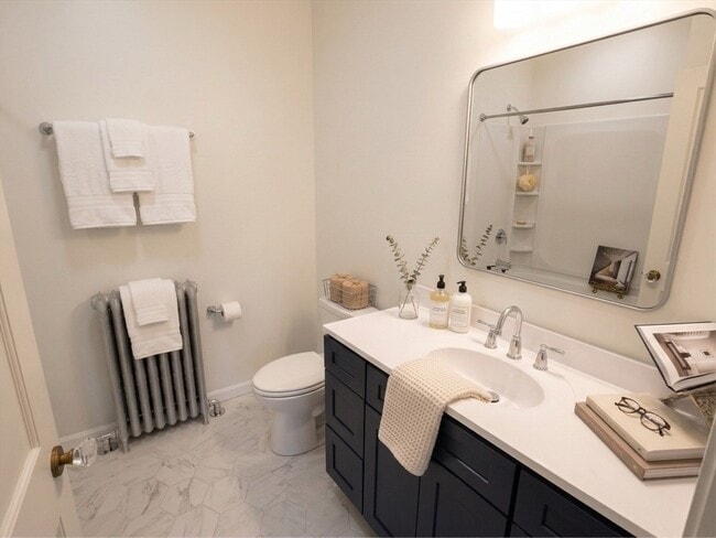 Building Photo - 21 Avon St