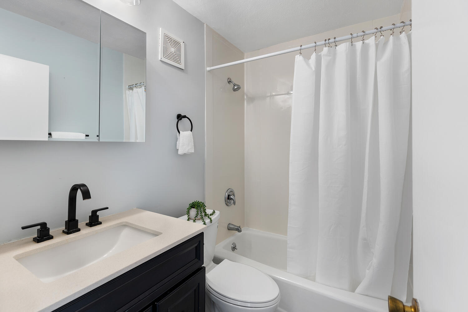 Building Photo - 29 Harvard Ave