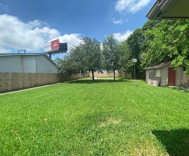 Building Photo - Spurlock