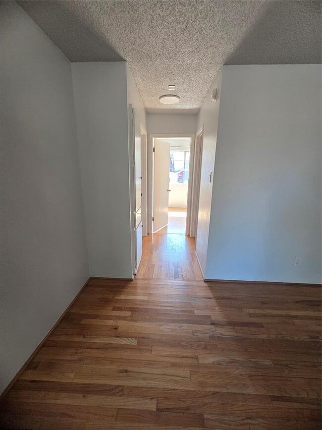 Building Photo - 2810 Dillion Hill Dr