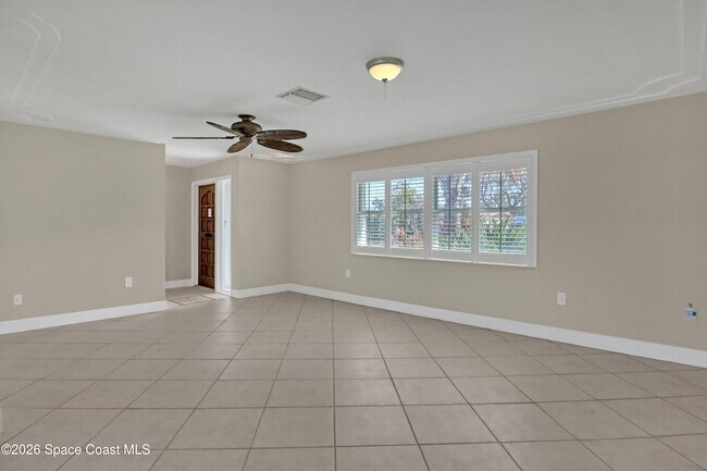 Building Photo - 410 Sparrow Dr