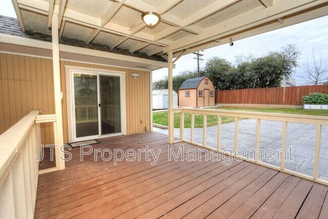 Building Photo - 2000 Belcot Rd