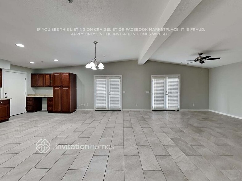 Building Photo - 2812 N 69th Pl