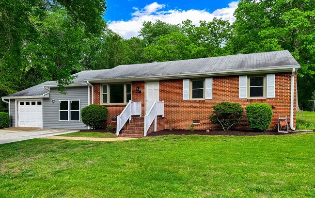 Building Photo - 10511 Lunswood Rd