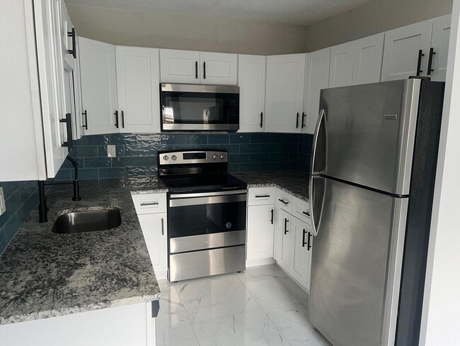 Primary Photo - 2340 Avenue M