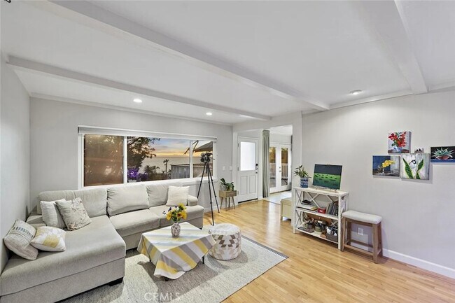 Building Photo - 22271 3rd Ave