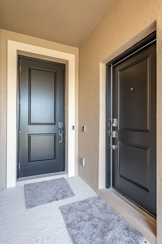 Building Photo - 696 Daring Dr