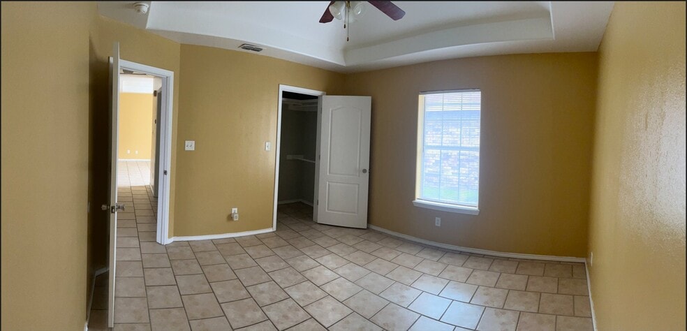 Building Photo - 1804 Agua Fina Ave