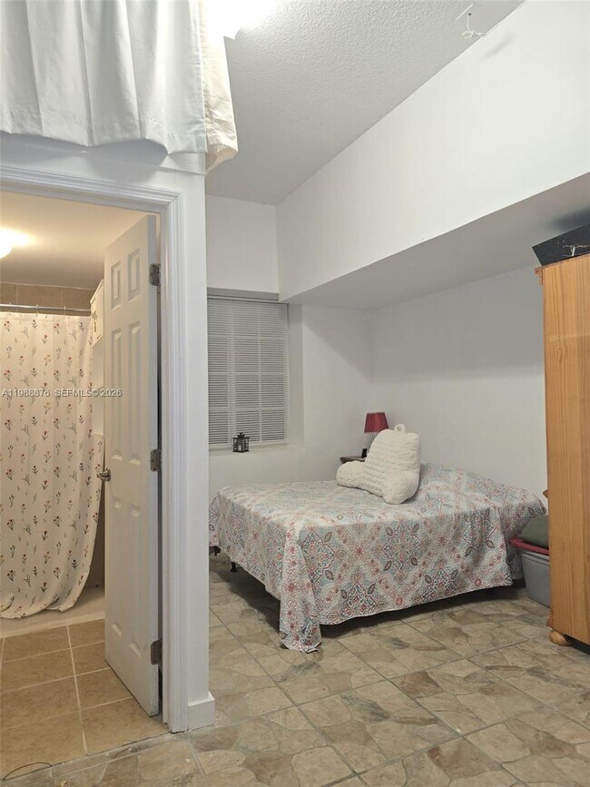 Building Photo - 8202 SW 188th Terrace