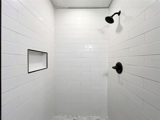 Building Photo - 7925 Napoleon St