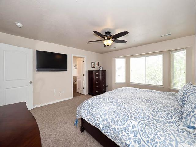 Building Photo - Beautiful 6-Bedroom Riverton House