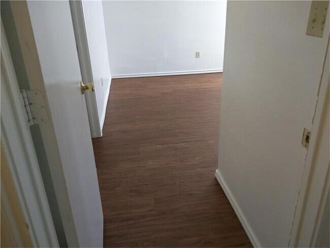 Building Photo - 1027 Sagewood Trail