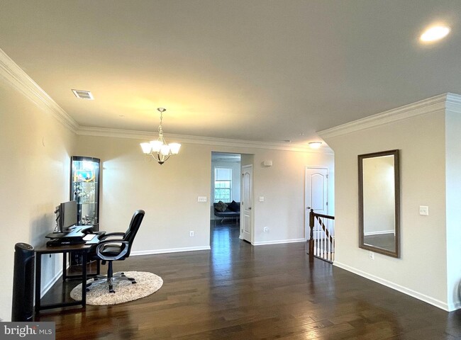 Building Photo - 23814 Hopewell Manor Terrace