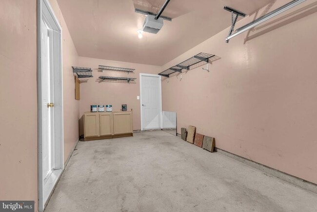 Building Photo - 5937 Kirkcaldy Ln