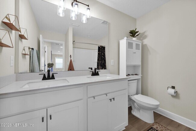 Building Photo - 409 Honeycomb Trl