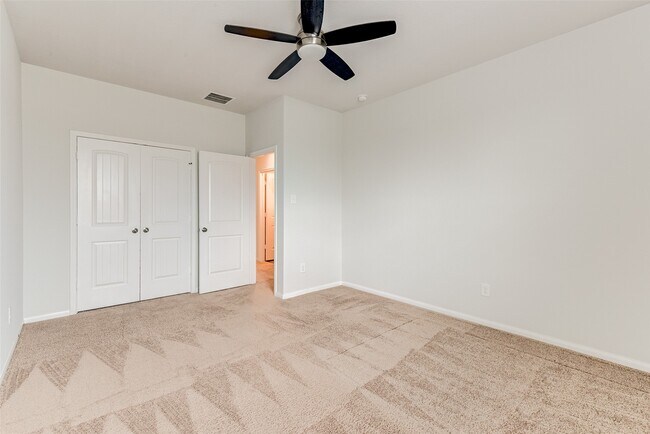 Building Photo - 24810 Lorenzo Glaze Trail