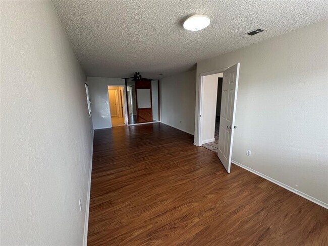 Building Photo - 3800 Tattershall Ln