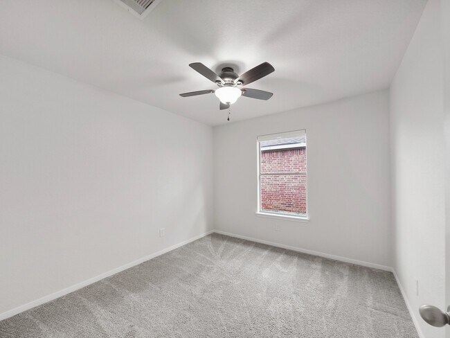 Building Photo - 21354 Beacon Springs Lane