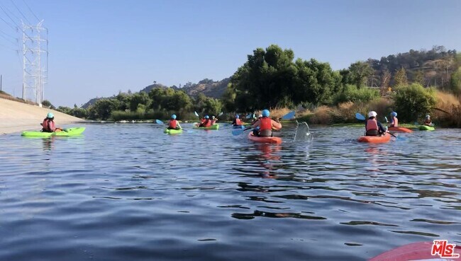 Building Photo - 2445 Harwood St